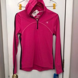 Champion Performance NWT Size Medium.